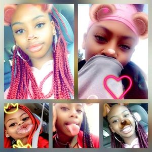 Meet your Posher, Karmella